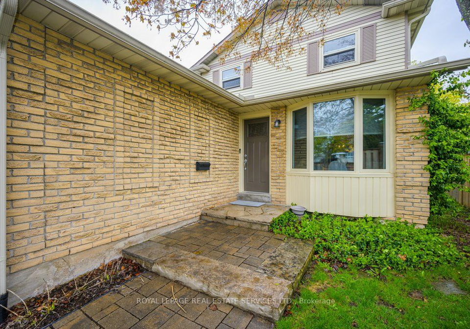 2386-holyhead-drive-burlington-ontario-w5943336