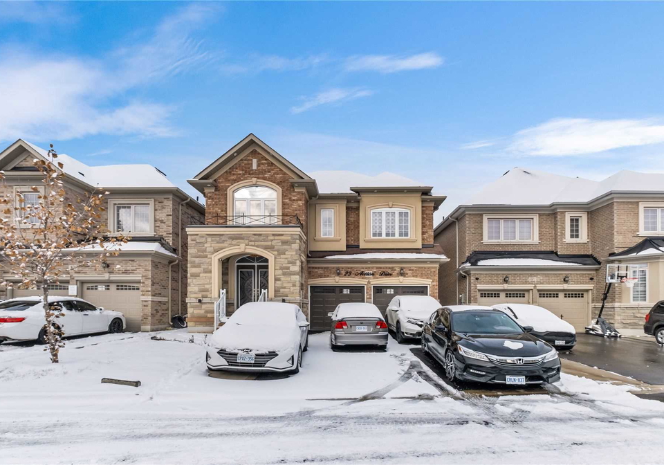 23-action-drive-brampton-ontario-w5968185