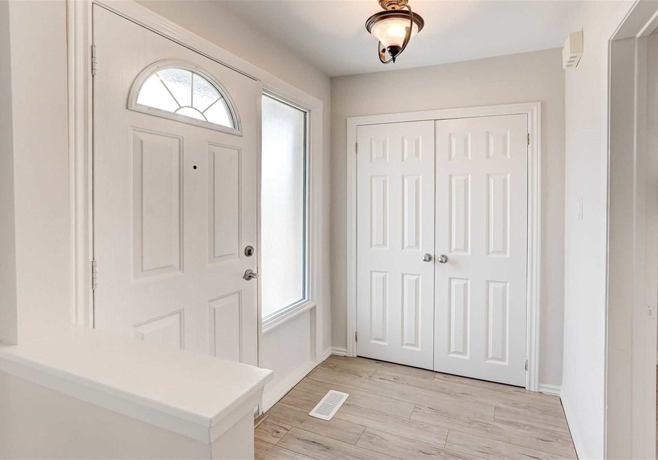 1867-sandgate-crescent-mississauga-ontario-w5994287