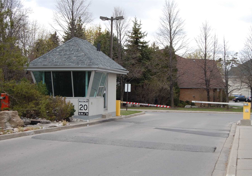 2177-burnhamthorpe-road-mississauga-ontario-w5997323