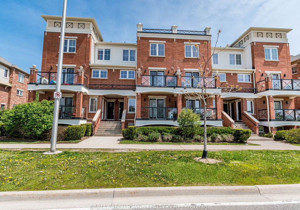 2557-sixth-line-oakville-ontario-w6011824