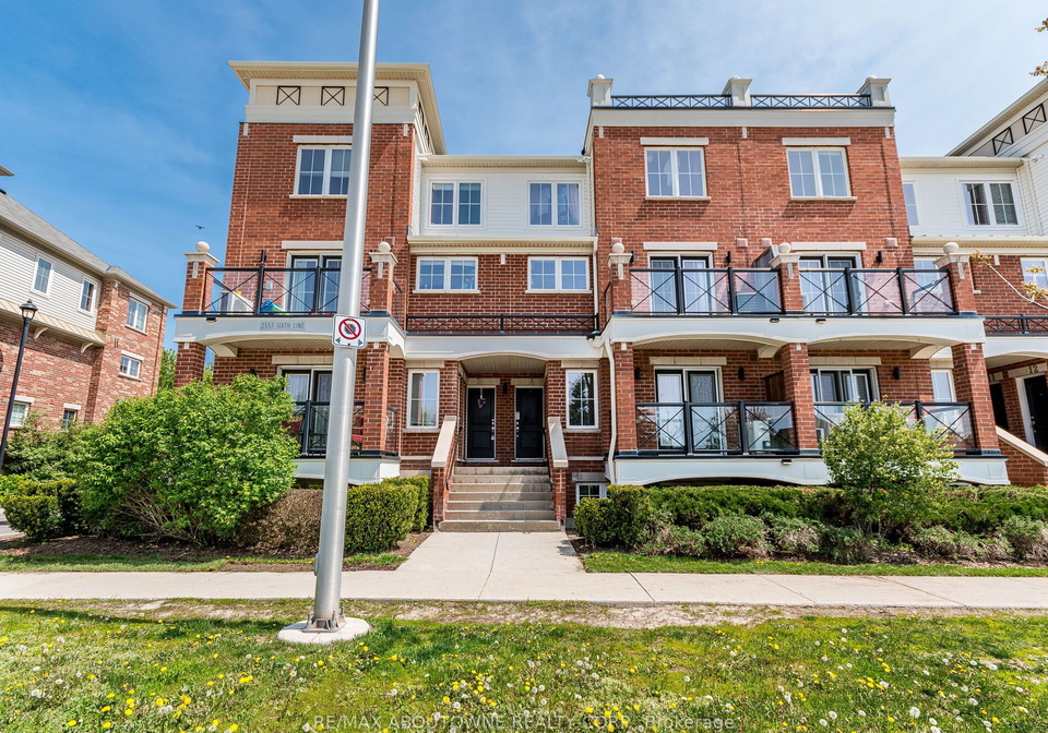 2557-sixth-line-oakville-ontario-w6011824
