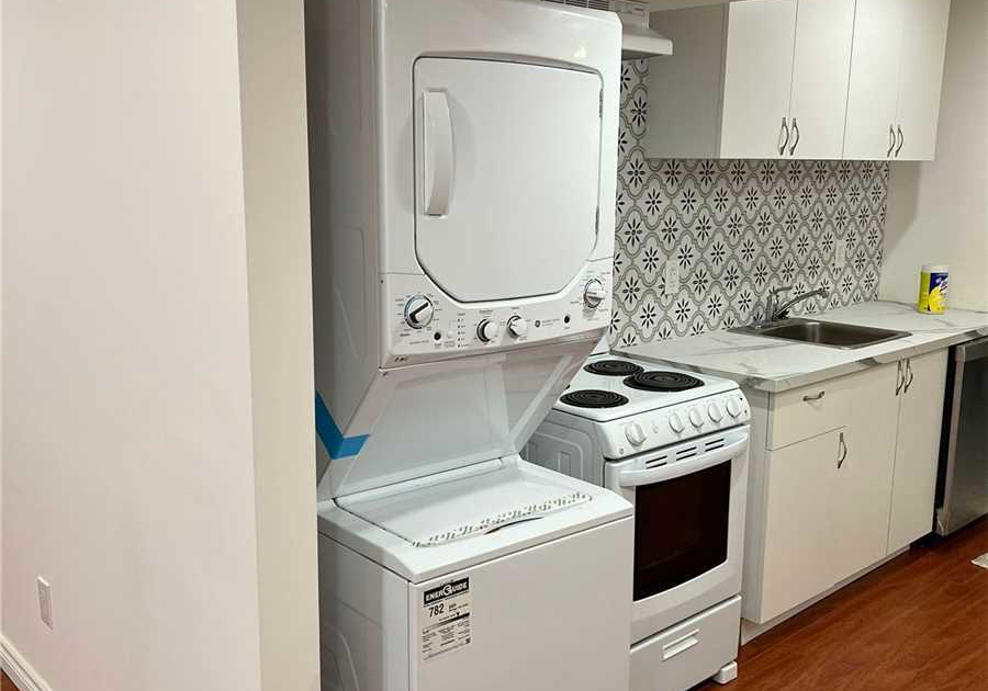 2201-stratus-drive-oakville-ontario-w6025937