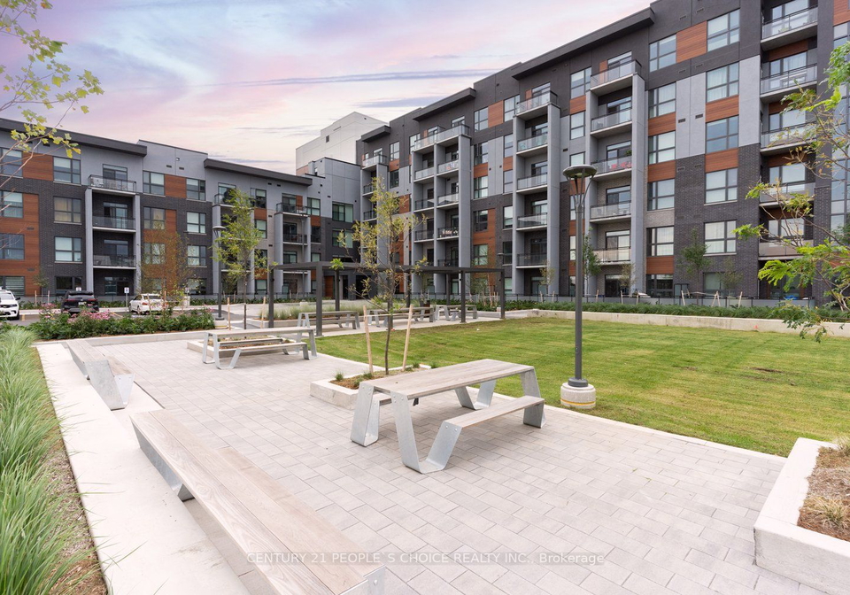 95-dundas-street-w-oakville-ontario-w6185784