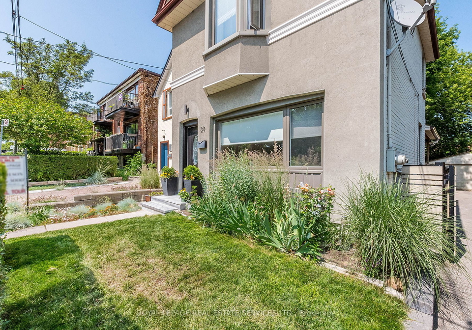 39-windermere-avenue-toronto-ontario-w6639136