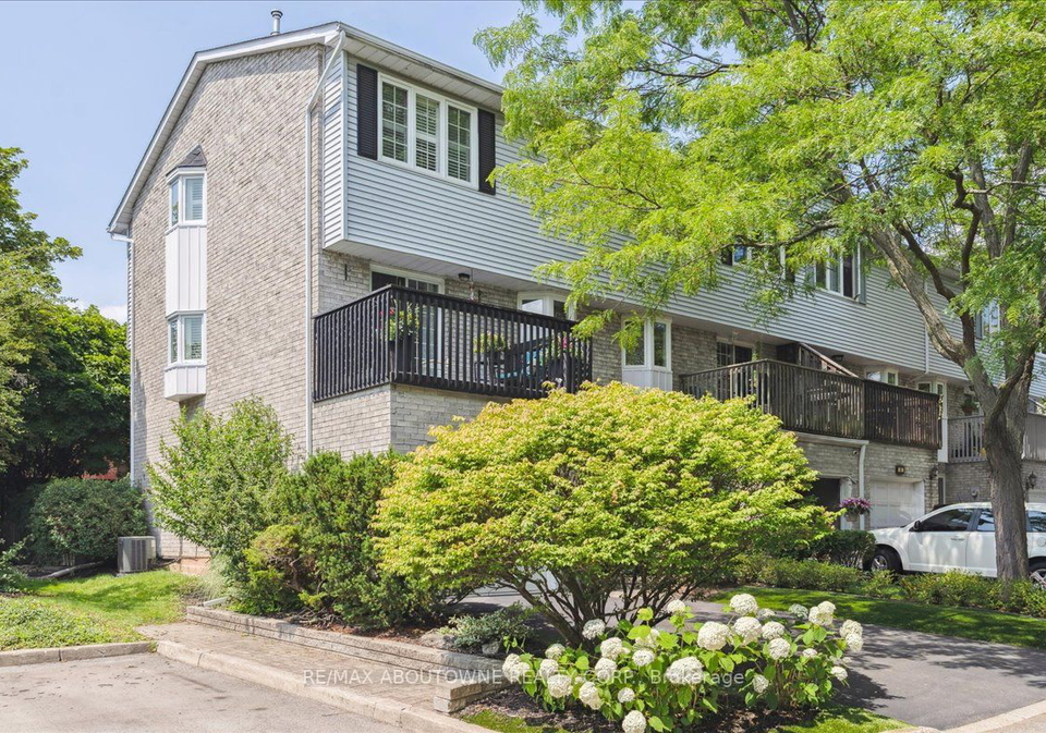 2295-marine-drive-oakville-ontario-w6659332