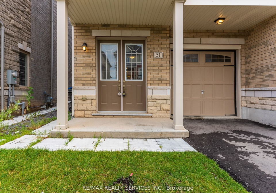 51-hashmi-place-brampton-ontario-w6706620