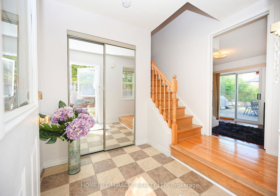 6880-meadowvale-town-cent-circle-mississauga-ontario-w6732838