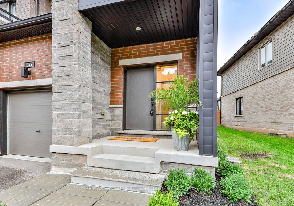 379-athabasca-common-oakville-ontario-w6750228