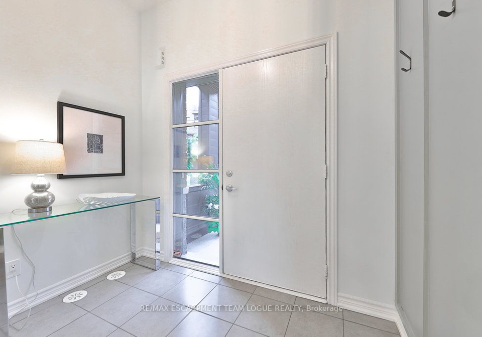 379-athabasca-common-oakville-ontario-w6750228