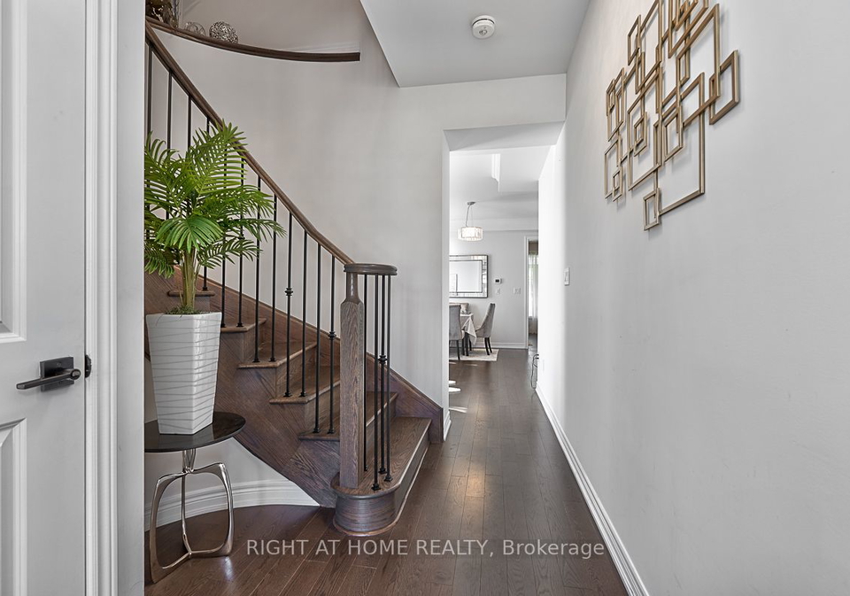 131-petgor-path-oakville-ontario-w6809442