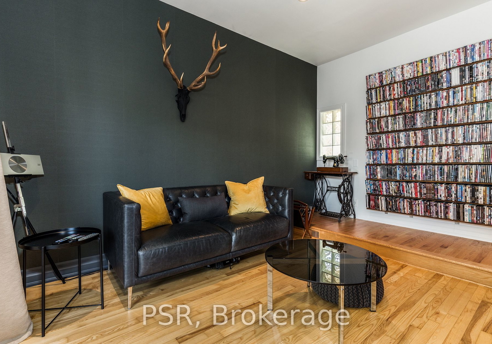 215a-chambers-avenue-toronto-ontario-w7014304
