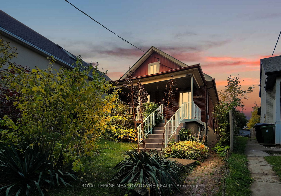 24-kenora-crescent-toronto-ontario-w7237584