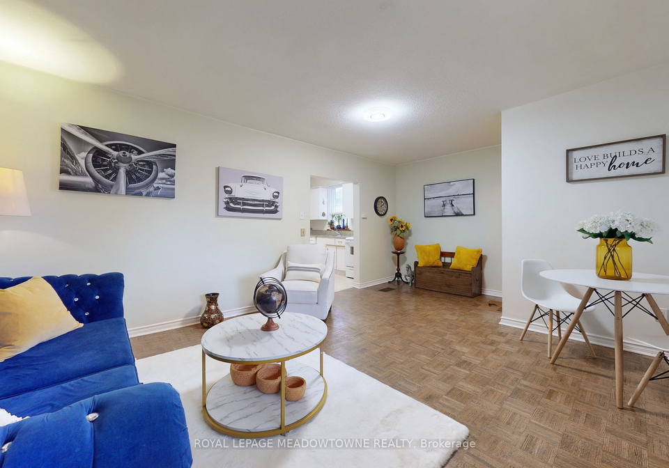 24-kenora-crescent-toronto-ontario-w7237584