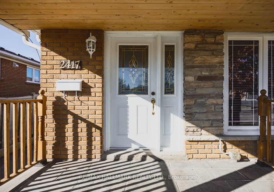 2417-whaley-drive-mississauga-ontario-w7298664