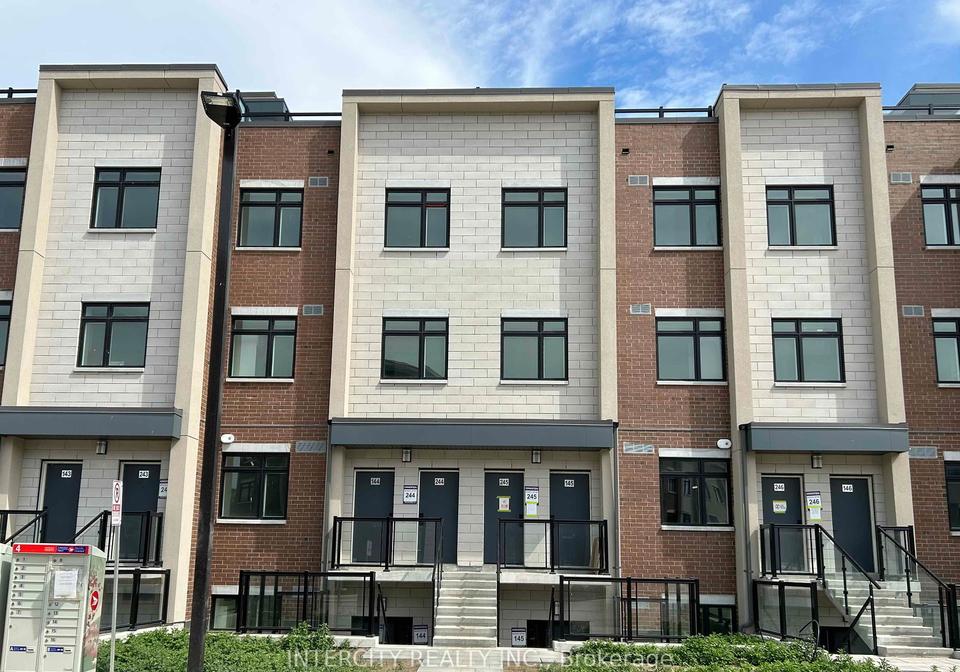 1075-douglas-mccurdy-comm-road-mississauga-ontario-w7360076