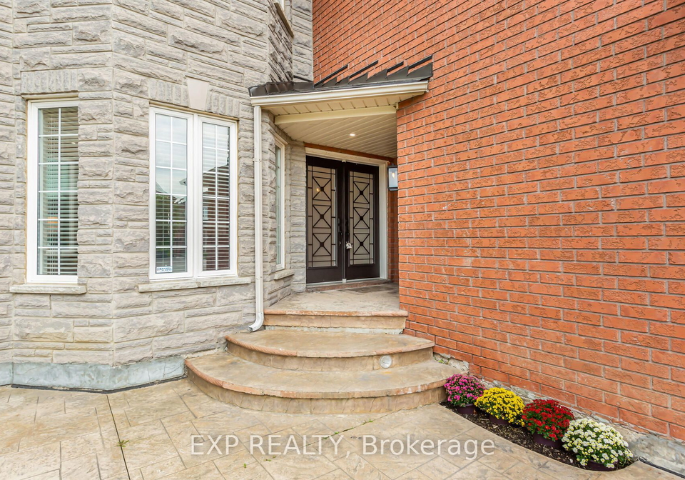 834-father-dsouza-drive-mississauga-ontario-w7396670