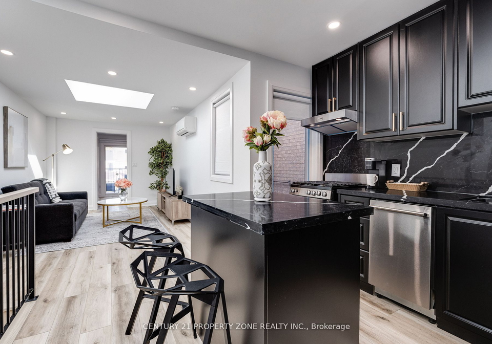 147-lansdowne-avenue-toronto-ontario-w8070904