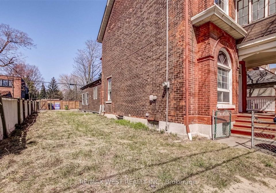 252-annette-street-toronto-ontario-w8080954