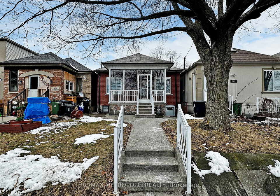 166-harvie-avenue-toronto-ontario-w8102310
