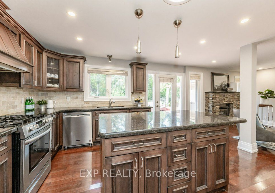 1498-indian-road-mississauga-ontario-w8115336