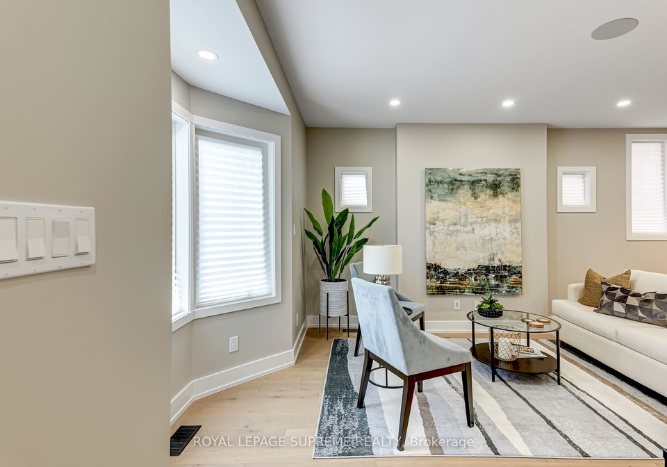 5-east-drive-toronto-ontario-w8185326