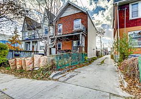 204-franklin-avenue-toronto-ontario-w8209802