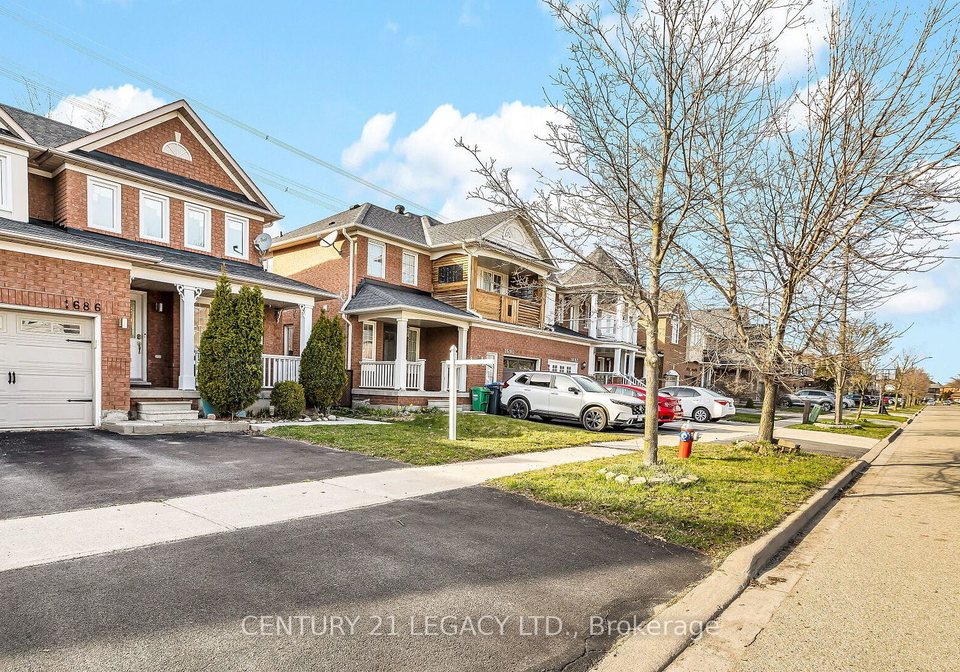 1686-samuelson-circle-mississauga-ontario-w8222412