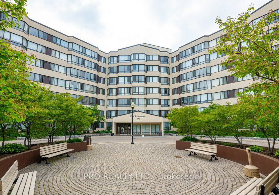 1001-cedarglen-gate-mississauga-ontario-w8345184