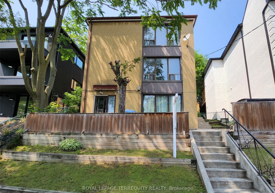1252-davenport-road-toronto-ontario-w8357600