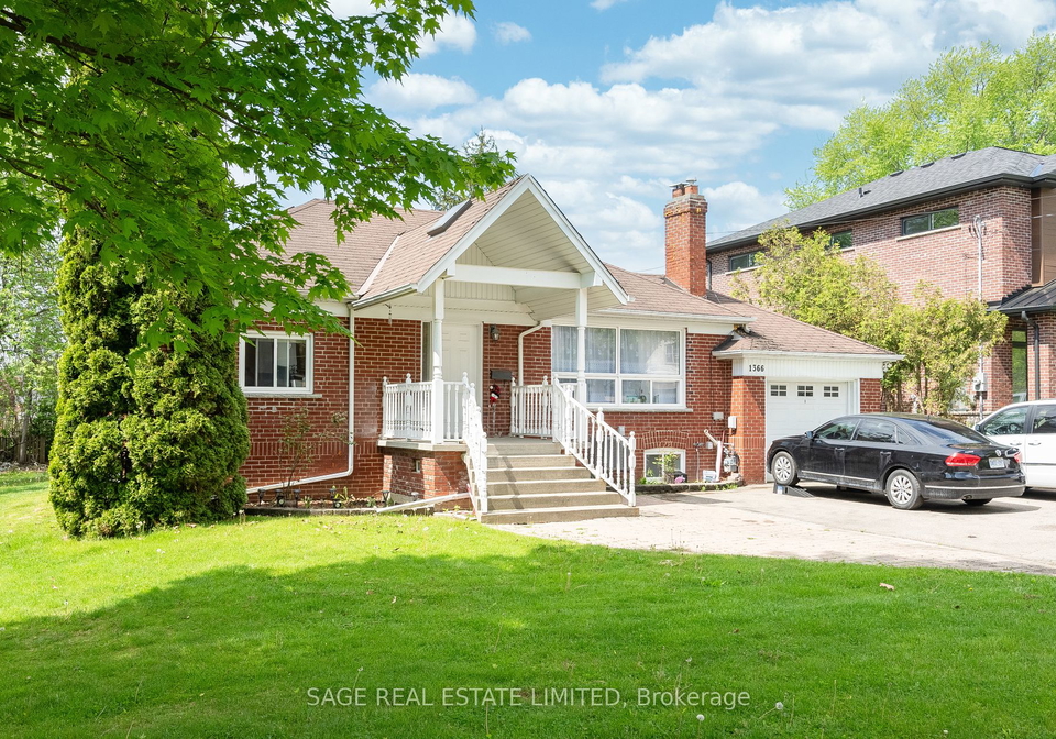 1366-applewood-road-mississauga-ontario-w8360474
