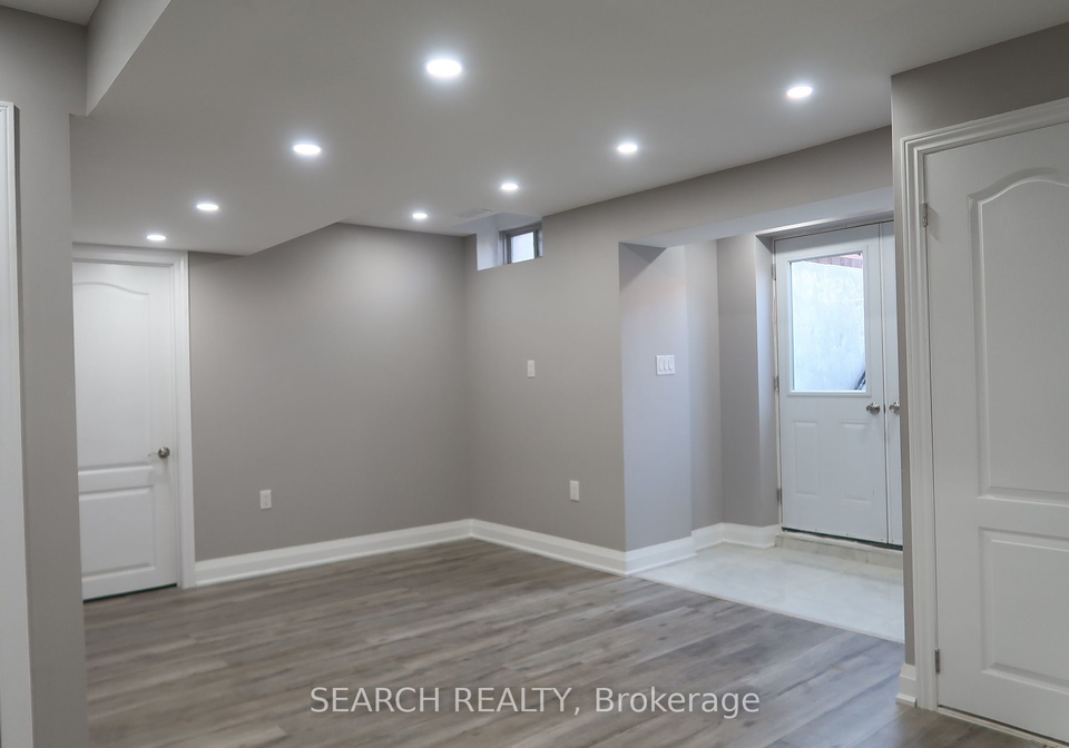 8-nightland-court-brampton-ontario-w8469562