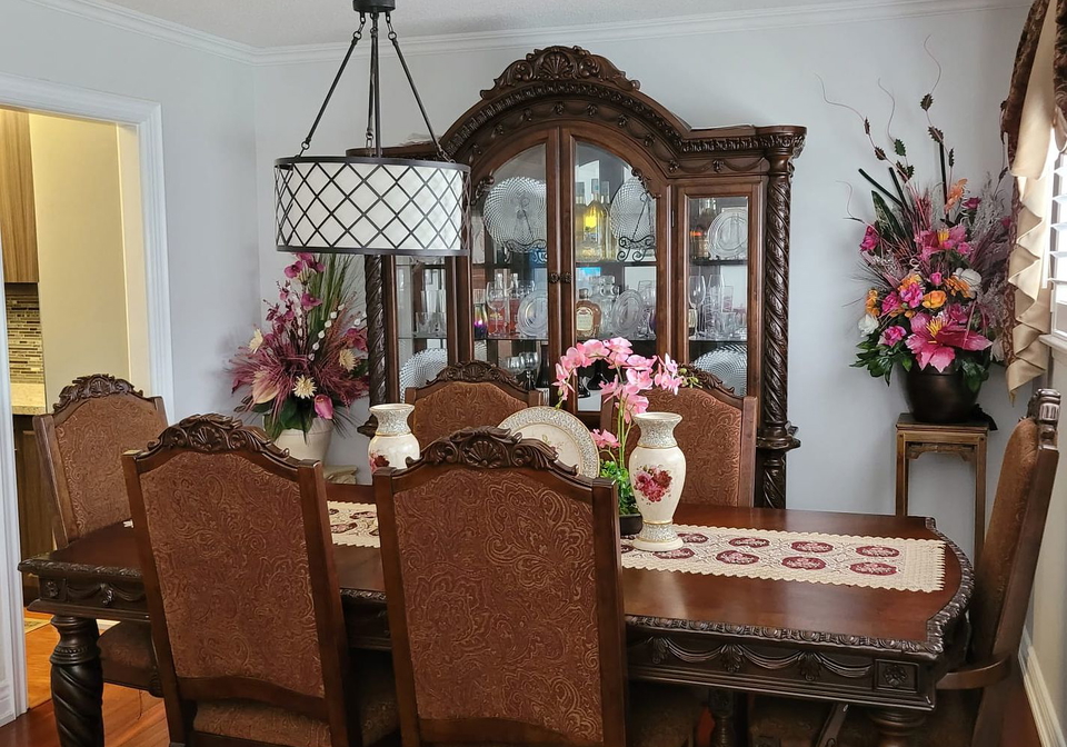 35-lawndale-crescent-brampton-ontario-w9268827