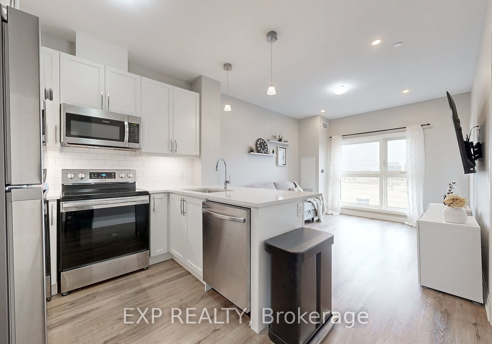 102-grovewood-common-crescent-oakville-ontario-w9269207