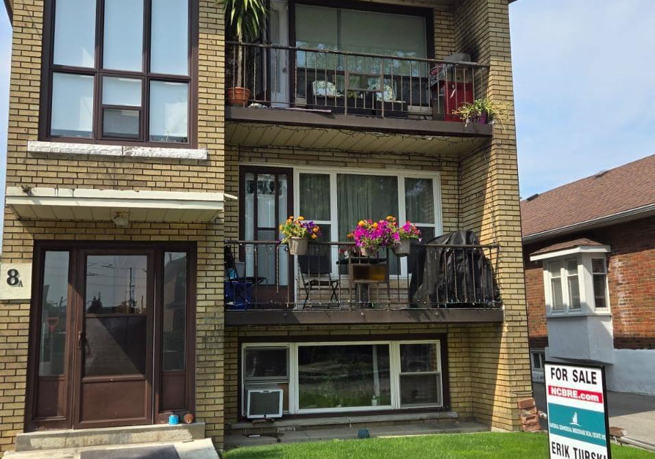 8a-nineteenth-street-n-toronto-ontario-w9347337