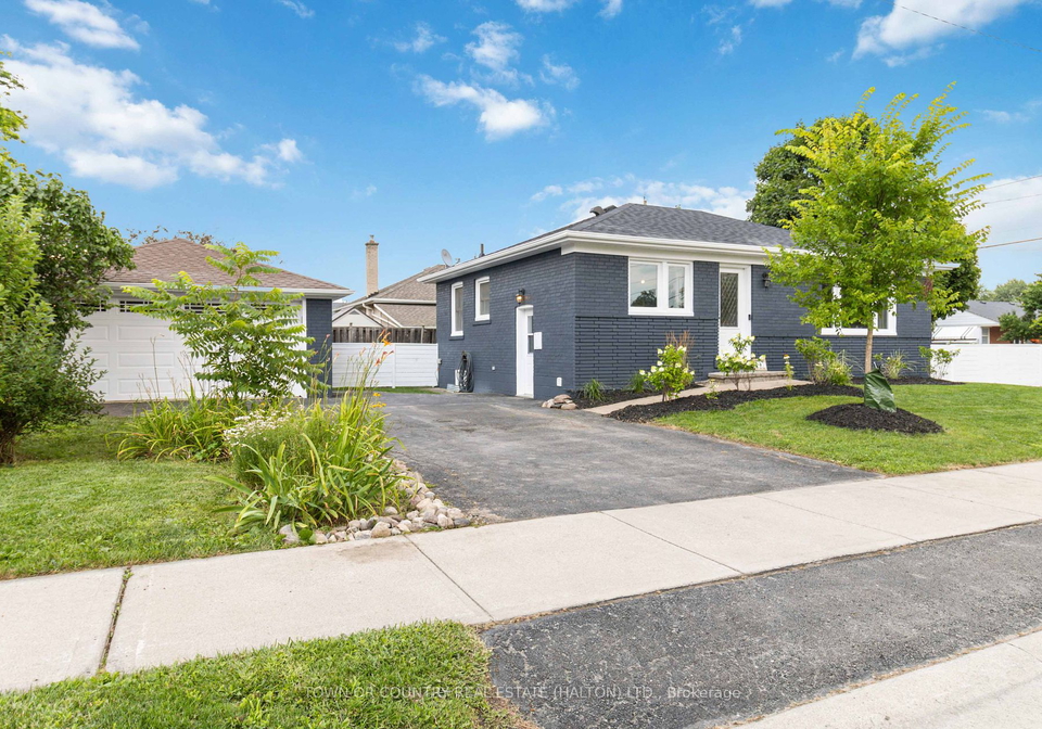 217-elm-avenue-milton-ontario-w9369736
