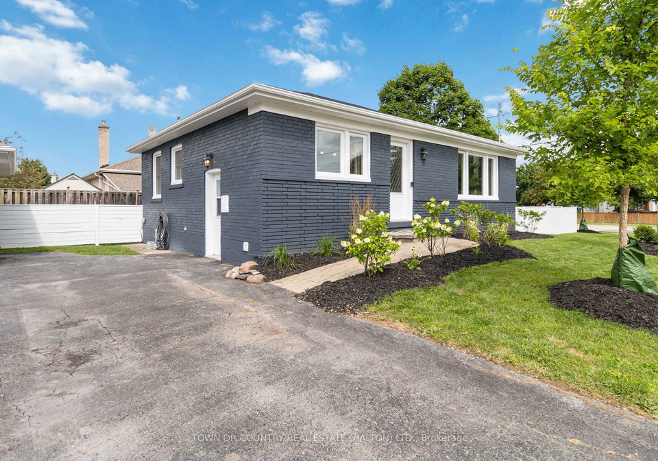 217-elm-avenue-milton-ontario-w9369736