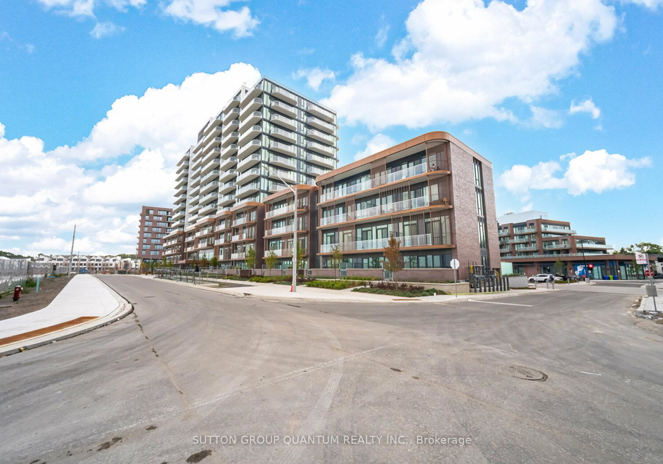 220-missinnihe-way-mississauga-ontario-w9387650