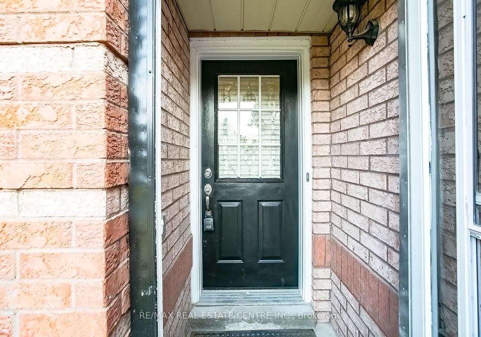 129-lent-crescent-brampton-ontario-w9391895
