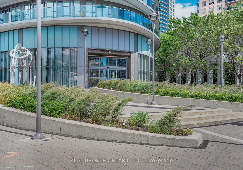 60-absolute-avenue-e-mississauga-ontario-w9399814