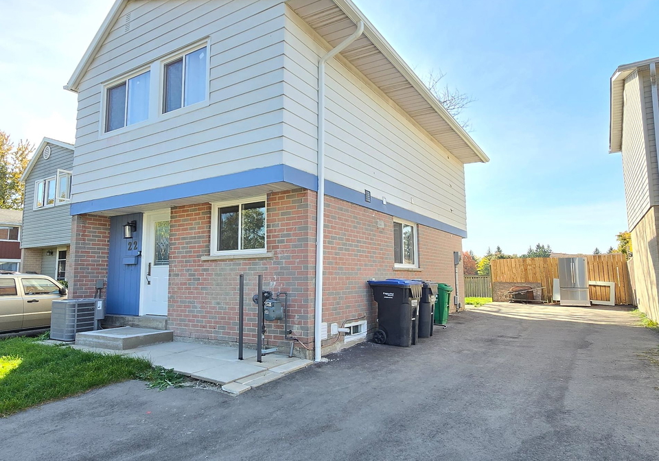 22-huronia-court-brampton-ontario-w9508585