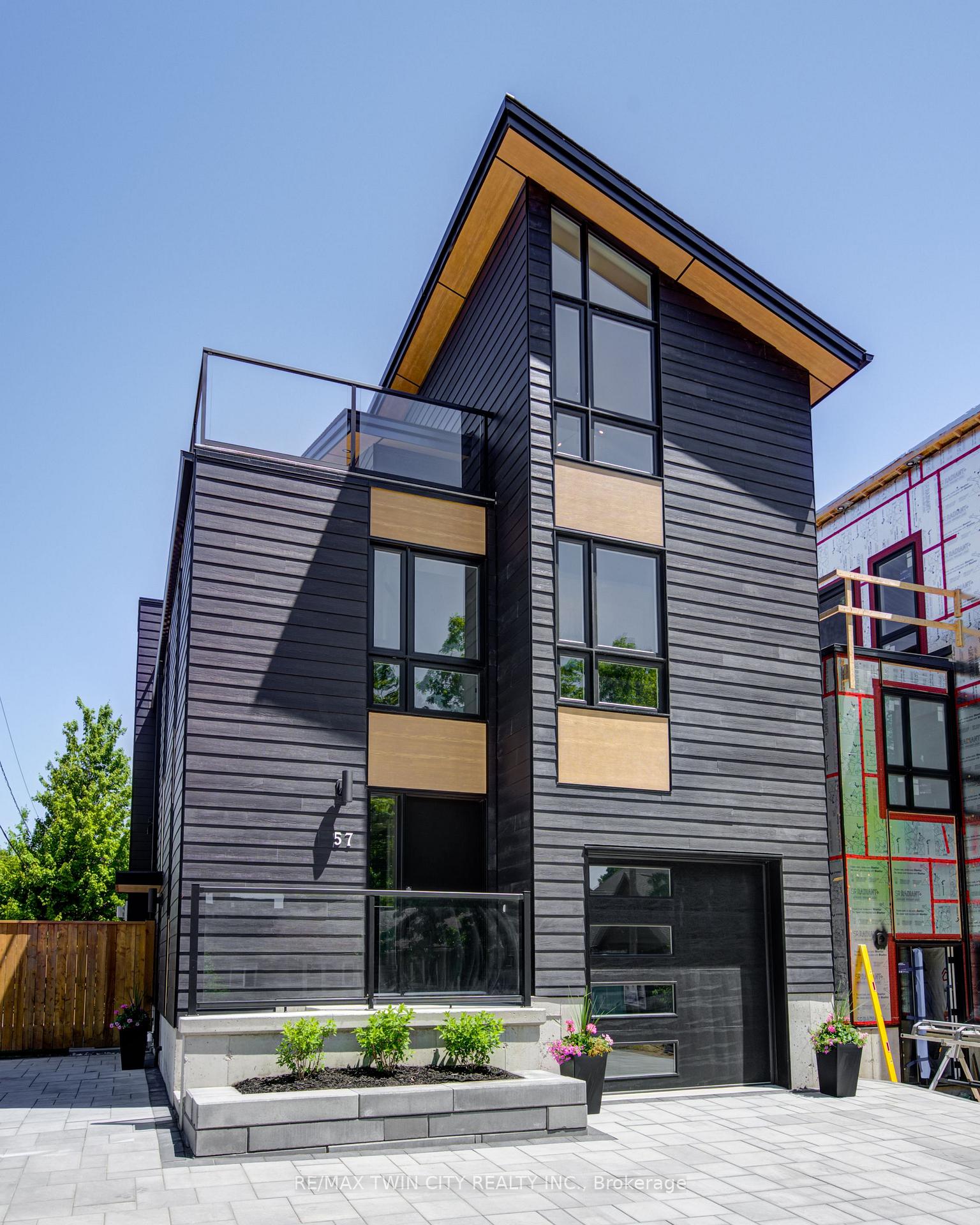57-centre-street-lambton-shores-ontario-x10418615