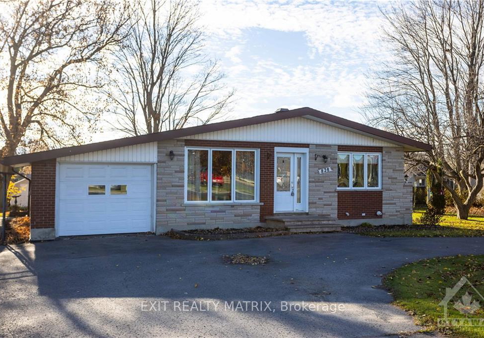 828-notre-dame-street-russell-ontario-x10419530