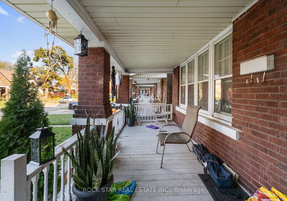 2284-fraser-avenue-windsor-ontario-x10432908