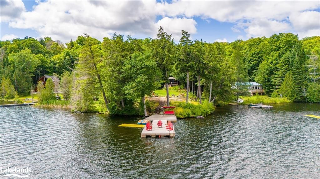 1598-allen-lake-drive-dysart-et-al-ontario-x10438157