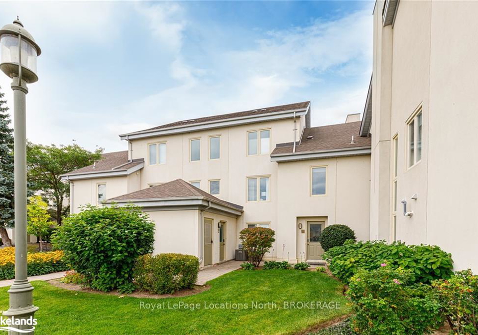 110-fairway-court-blue-mountains-ontario-x10440238