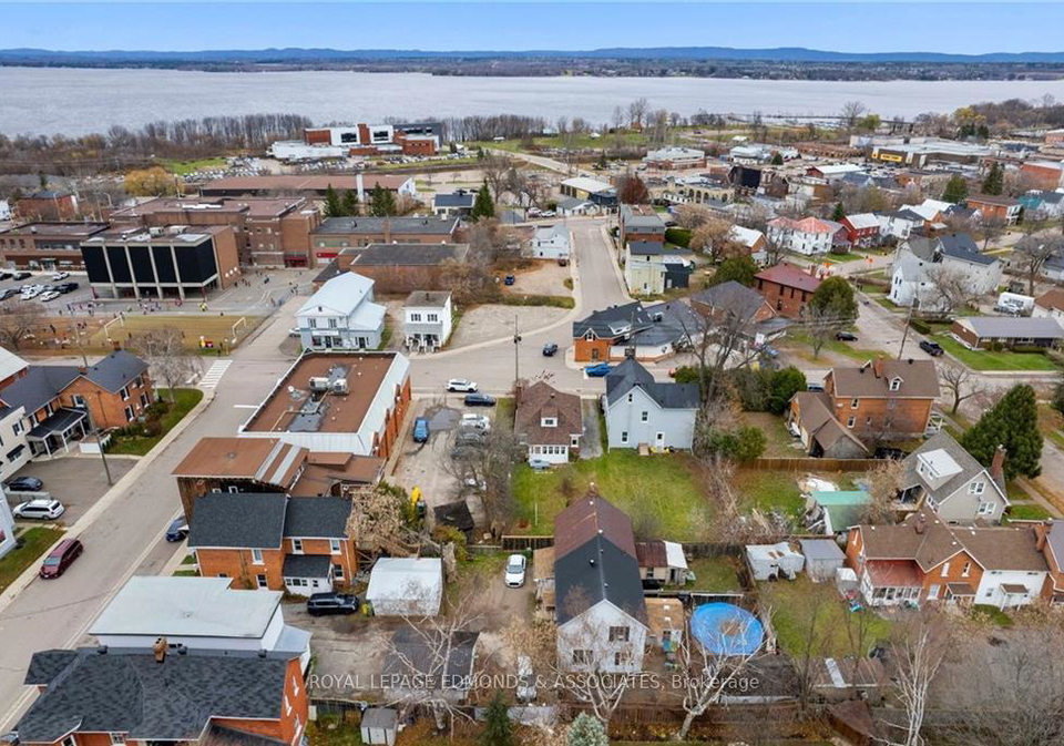 366-isabella-street-pembroke-ontario-x10442441