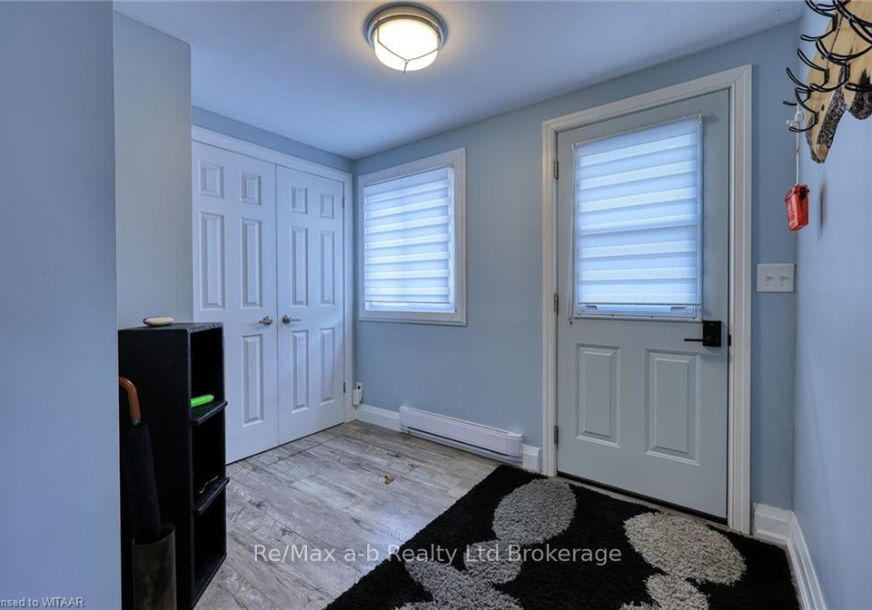 74-erie-boulevard-ontario-x10745189