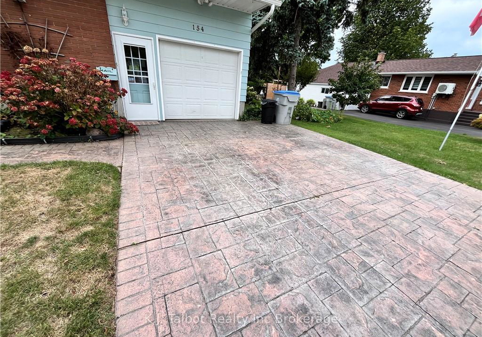 154-blake-street-e-goderich-ontario-x10780198
