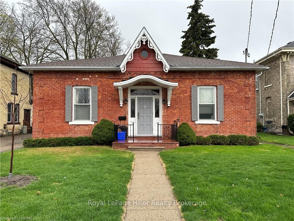 19-grange-street-stratford-ontario-x10780221